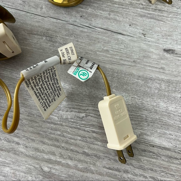 Vintage solid brass base 9 in candolier set of 2 - Picture 3 of 5